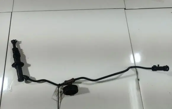 Renault Scenic III - Grand scenic III Clutch master cylinder