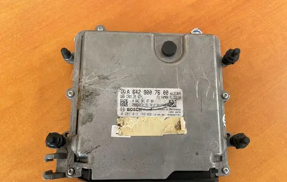 Mercedes-Benz S W222 Engine control unit/module A6429007600 A6429010700 CR61256ZYL