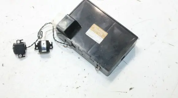 Toyota Avensis T250 Other devices 8973220010