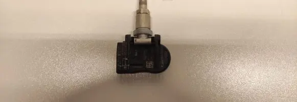 Hyundai Kona I Tire pressure sensor 