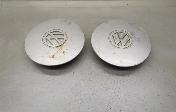 Volkswagen Golf III Original wheel cap 1H0601149H