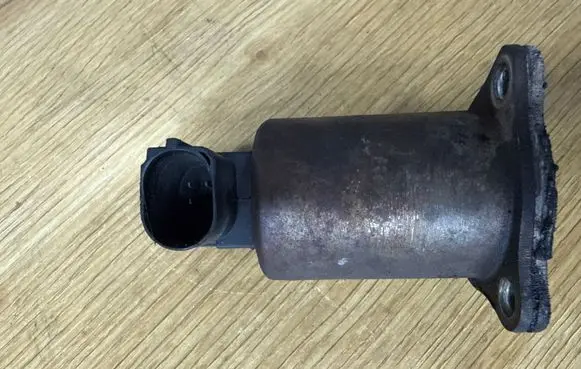 Opel Vivaro EGR valve