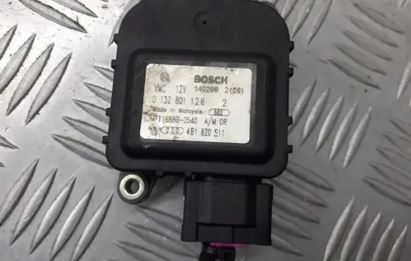 Audi A6 S6 C5 4B A/C air flow flap actuator/motor 4B1820511