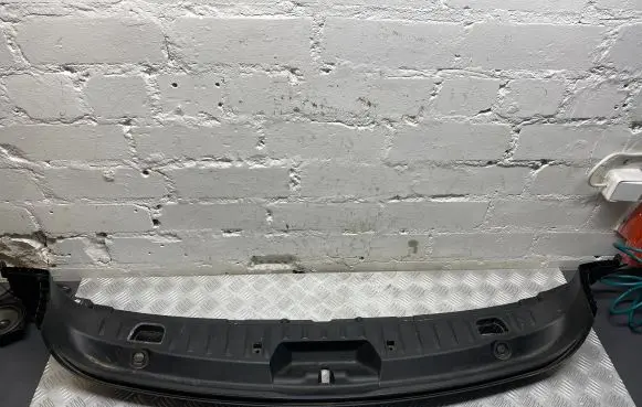 BMW 5 GT F07 Trunk/boot sill cover protection 9139171