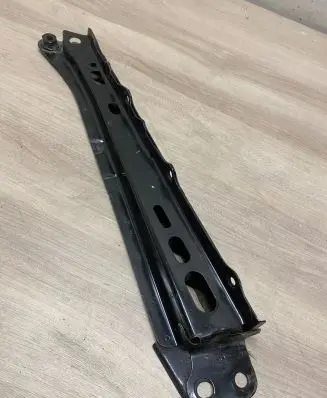 Toyota Auris E180 Front subframe