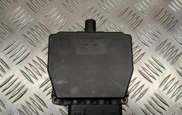 Volkswagen Touran I Vacuum valve 6Q0906625