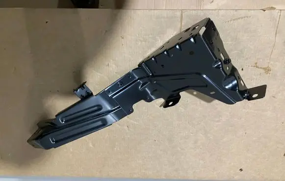 Volvo XC60 Headlight/headlamp mounting bracket 32377056