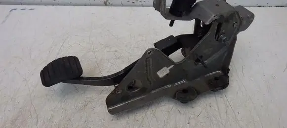 Renault Clio IV Brake pedal 0137144