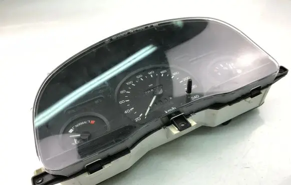Ford Mondeo MK II Speedometer (instrument cluster) 95BB10849FB