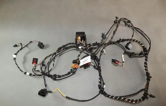 Volkswagen Golf Sportsvan Tailgate/trunk wiring harness 510971175