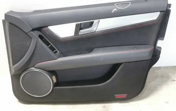 Mercedes-Benz C W204 Front door card panel trim A2047200589 00172856