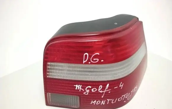 Volkswagen Golf IV Rear/tail lights 1J6945069R