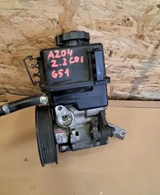 Mercedes-Benz C W204 Power steering pump 0064662601
