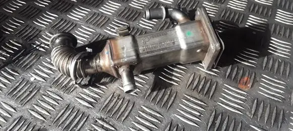Renault Scenic II - Grand scenic II EGR valve cooler 7700107471