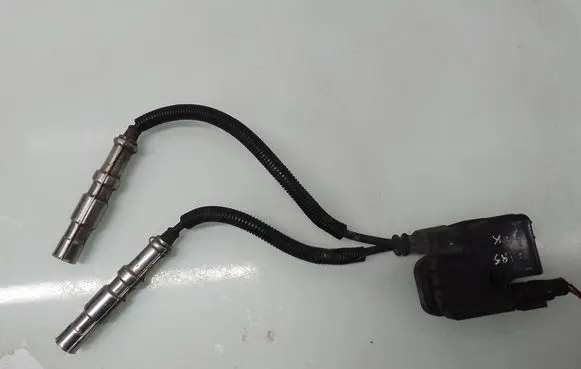 Mercedes-Benz B W245 High voltage ignition coil A0001587803