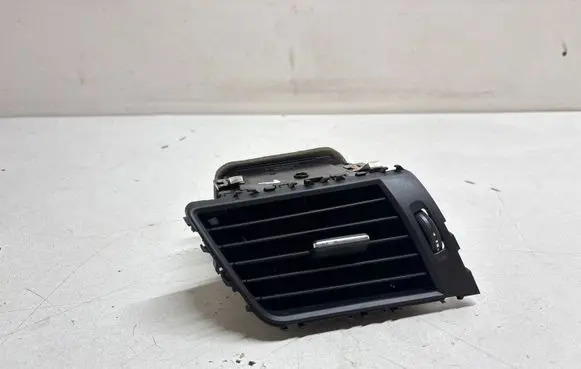 Mercedes-Benz ML W166 Dashboard side air vent grill/cover trim A1668300154