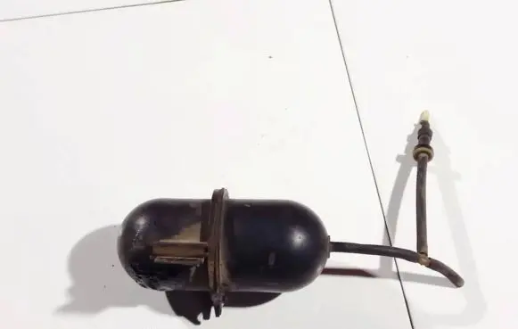 Ford Maverick Vacuum air tank 
