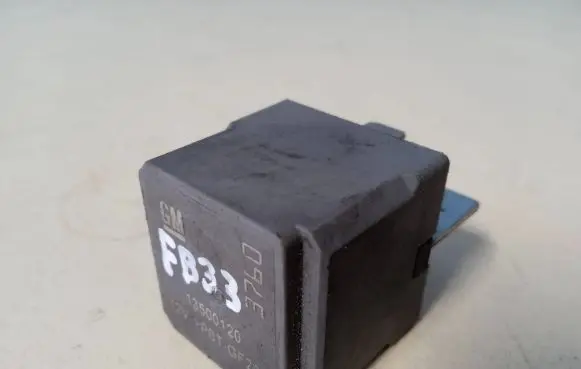 Opel Insignia A Other relay 13500120
