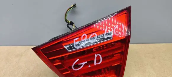 BMW 3 E90 E91 Tailgate rear/tail lights 7289428