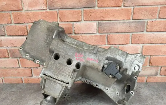 BMW 3 E90 E91 Oil sump 7543195 7527386