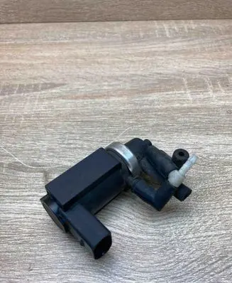Audi A6 S6 C5 4B Turbo solenoid valve 059906627B 72290322