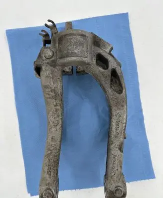 Front lower control arm/wishbone