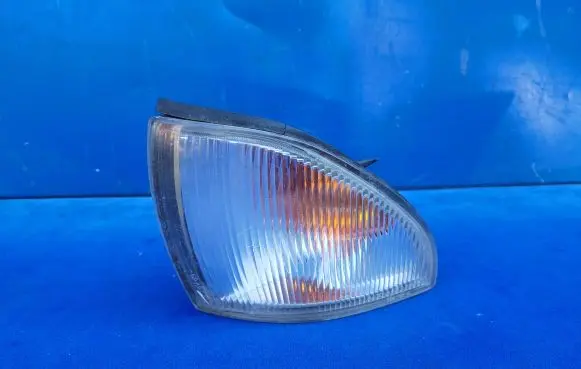 Mitsubishi Sigma Front indicator light 954155L DIAMANTE 334383C