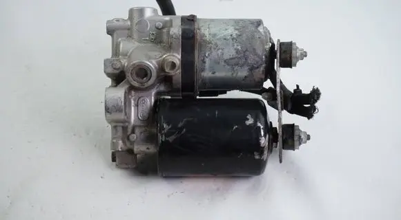 Toyota Prius (XW30) Brake booster 4707047050