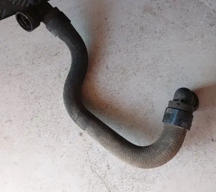 Peugeot 407 Engine coolant pipe/hose