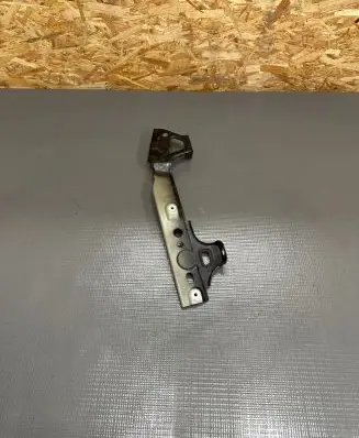 Volkswagen Arteon Shooting Brake Fender mounting bracket 3G8821141