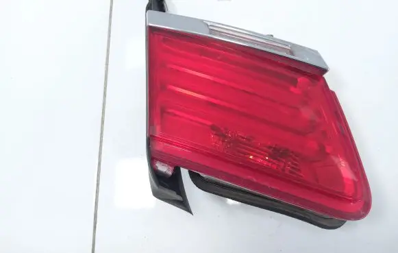 BMW 7 F01 F02 F03 F04 Tailgate rear/tail lights 7182205