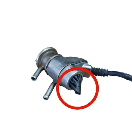 Volkswagen Jetta VI AdBlue injector 04L131113Q 161219041902 0444025046