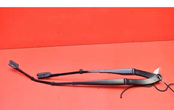 Tesla Model Y Front wiper blade arm 149024900C
