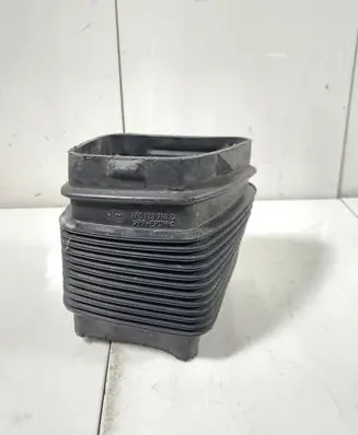Audi A6 S6 C6 4F Air intake duct part 4F0129740C