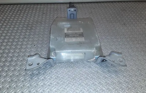 Toyota Prius (XW20) Gearbox control unit/module 8953547020