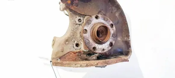 Rear wheel hub