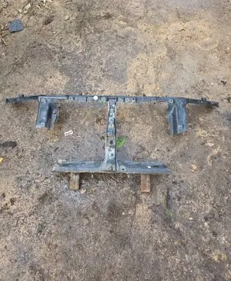 Mitsubishi Pajero Radiator support slam panel