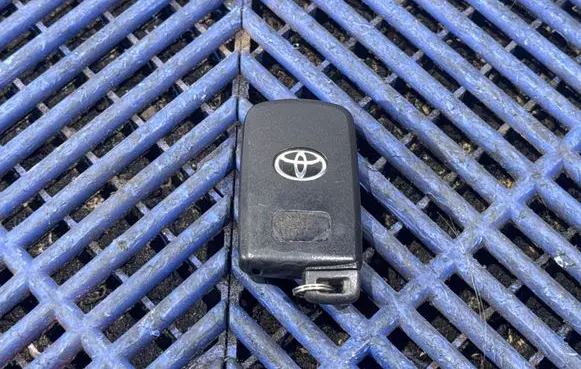 Toyota Auris E180 Ignition key/card 