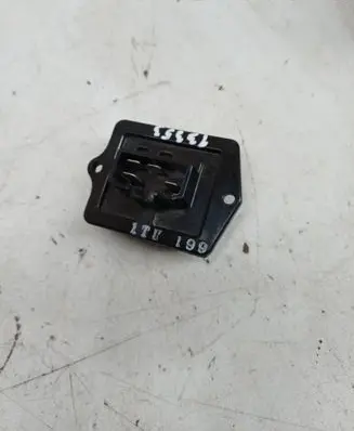 Suzuki Grand Vitara I Heater blower motor/fan resistor