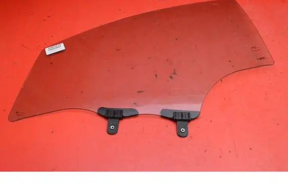 KIA Sportage Front door window glass four-door 