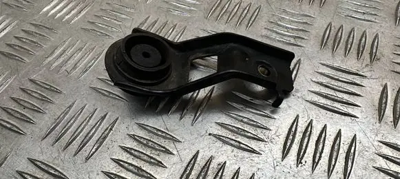 Toyota RAV 4 (XA40) Radiator mount bracket