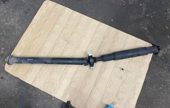BMW X5 E70 Drive shaft (set) 7564398
