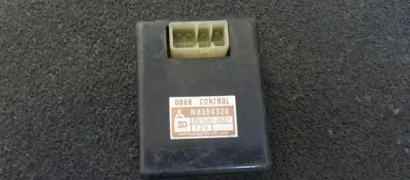 Mitsubishi Space Wagon Other control units/modules mb354328 051500-0631