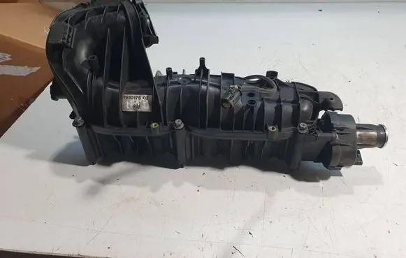 BMW 3 E90 E91 Intake manifold 7810178