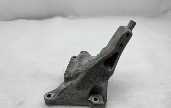 Mercedes-Benz S W222 Engine mounting bracket A2782235604