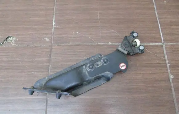 Ford Transit - Tourneo Connect Sliding door upper roller guide/hinge DT11V25000AB
