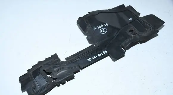 Peugeot 308 Intercooler air guide/duct channel 9818195980
