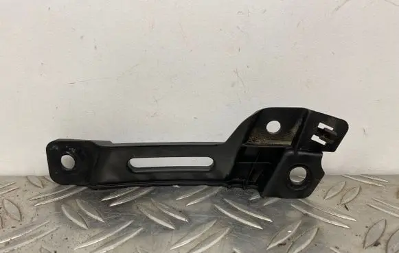 Land Rover Range Rover Sport L494 Fender mounting bracket CPLA16291AC