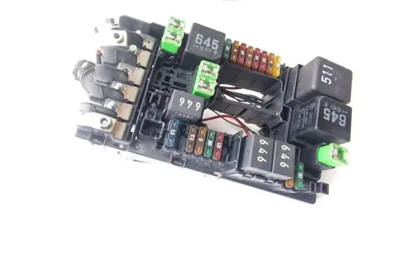 Volkswagen Golf VII Fuse module 5Q0937125A