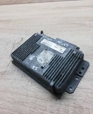 Renault Scenic I Engine control unit/module ECU HOM7700868304 S113717113D